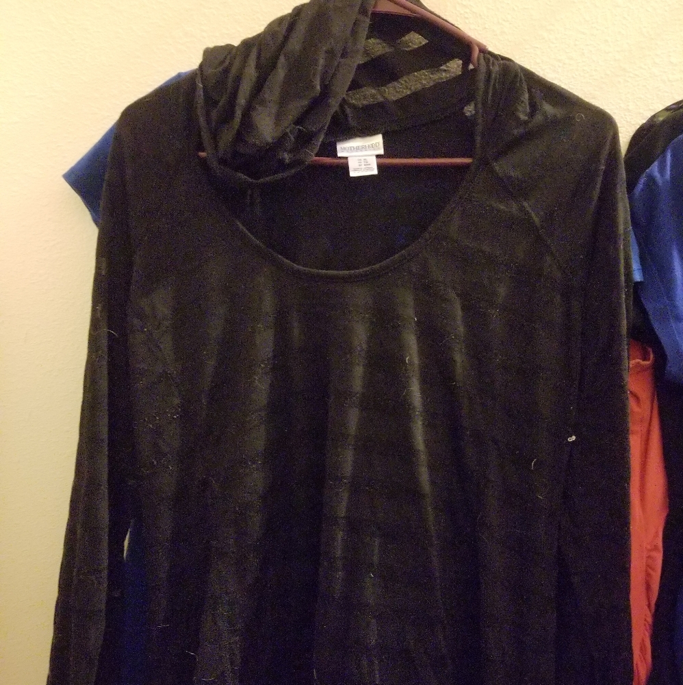 Motherhood maternity long sleeved hooded top